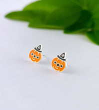 Load image into Gallery viewer, halloween sterling silver pumpkin earrings with witches hat