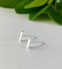 Load image into Gallery viewer, sterling silver simple dash stud earrings