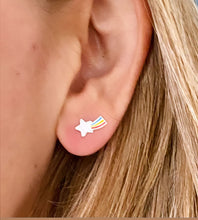 Load image into Gallery viewer, sterling silver shooting star earrings on model
